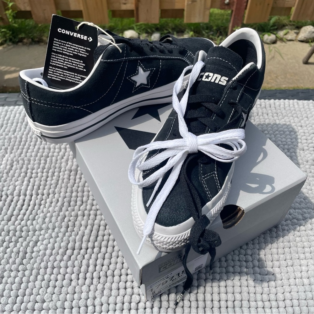 Converse One Star Pro Suede Sneakers